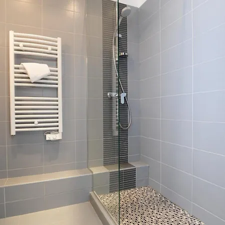 La Salamandre A Ницца