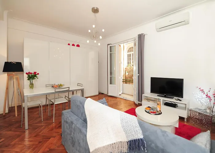 La Salamandre A Nice Apartment